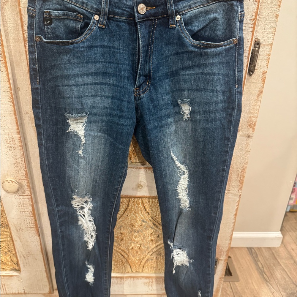 Women’s stretch Kancan Distressed Blue Jeans